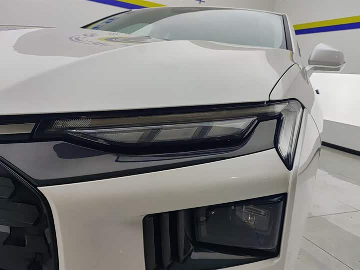 Ford Mondeo 2025 2025款 2.0T EcoBoost 豪华型