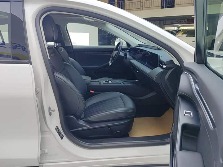 Ford Mondeo 2025 2025款 2.0T EcoBoost 豪华型