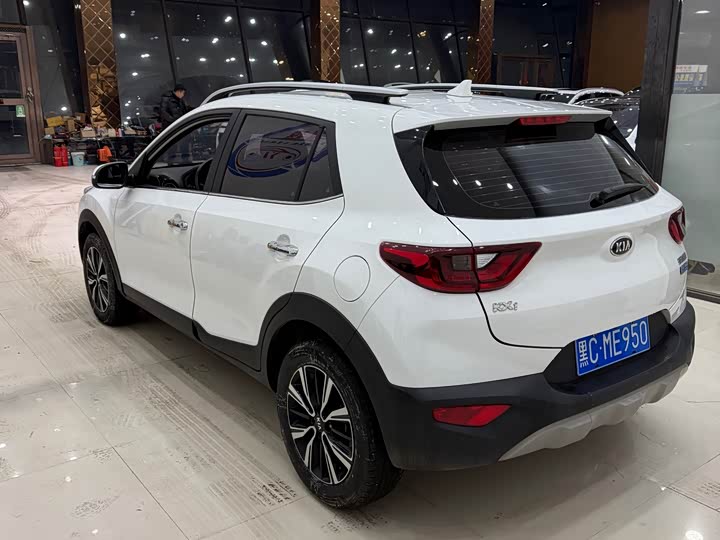 Kia KX1 2021 2021款 1.4L 自动趣享版