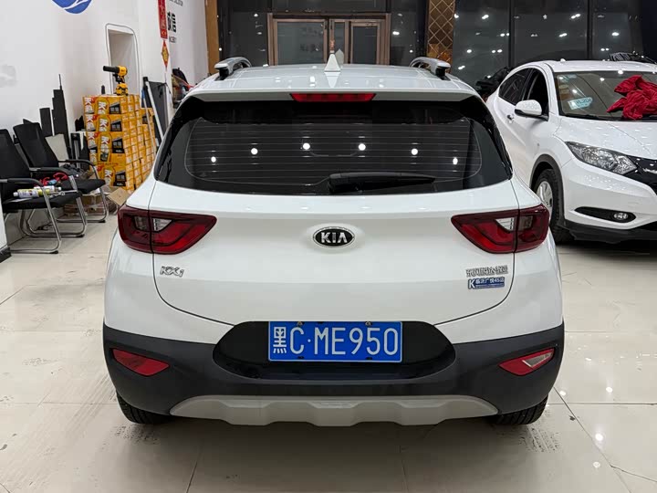 Kia KX1 2021 2021款 1.4L 自动趣享版