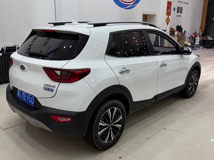 Kia KX1 2021 2021款 1.4L 自动趣享版