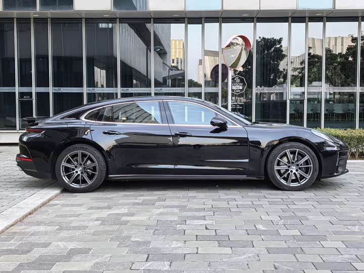 Porsche Panamera 2024 2024款 Panamera 行政加长版 2.9T