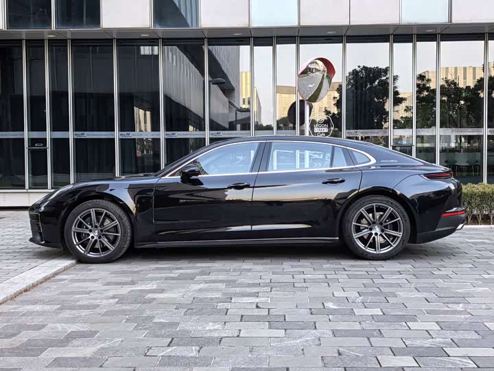 Porsche Panamera 2024 2024款 Panamera 行政加长版 2.9T
