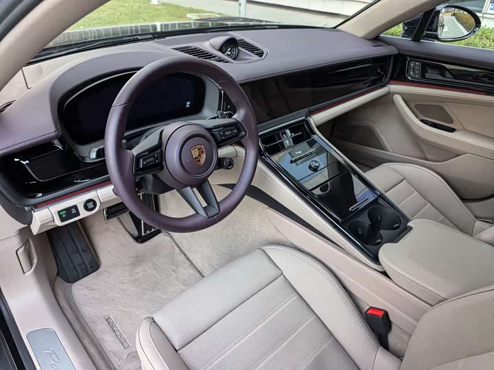 Porsche Panamera 2024 2024款 Panamera 行政加长版 2.9T