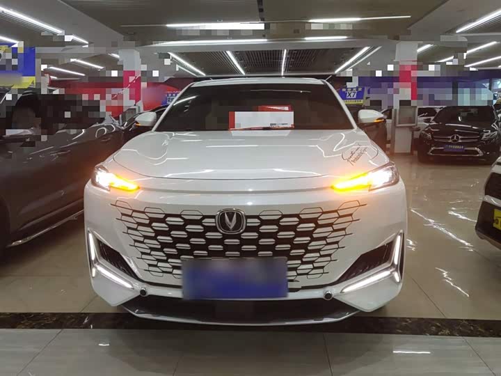Changan UNI-K 2021 2021款 2.0T 全轮驱动尊贵型