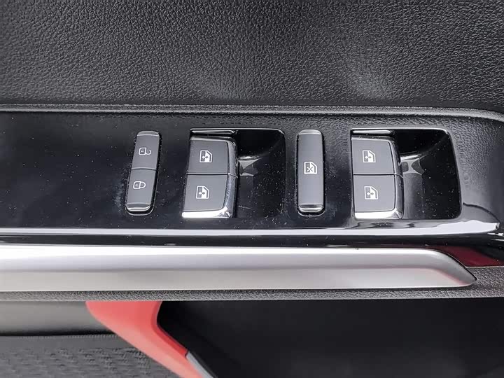 BAIC Beijing BJ40 2024 2024款 2.0T 城市猎人荣耀版