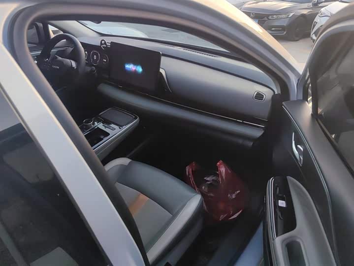 GAC Aion S Plus 2023 2023款 70 智领版 三元锂