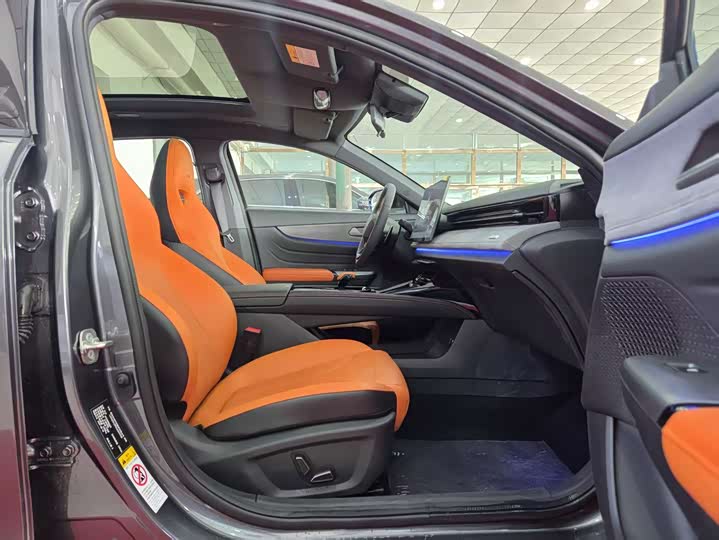 Changan UNI-V 2025 2025款 第三代 2.0T 劲擎型