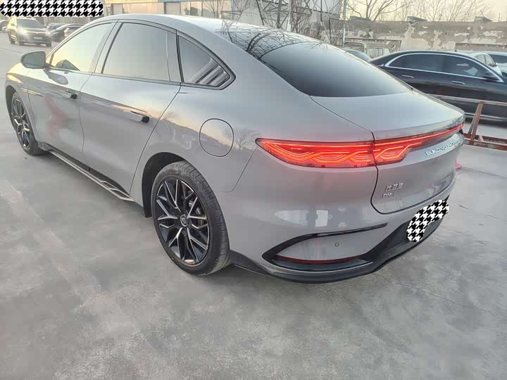 BYD Han 2025 2025款 DM-i 125KM尊荣型