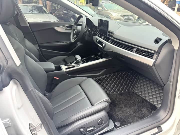 Audi A5 2024 2024款 Sportback 40 TFSI 时尚动感型