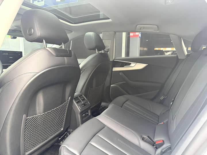 Audi A5 2024 2024款 Sportback 40 TFSI 时尚动感型