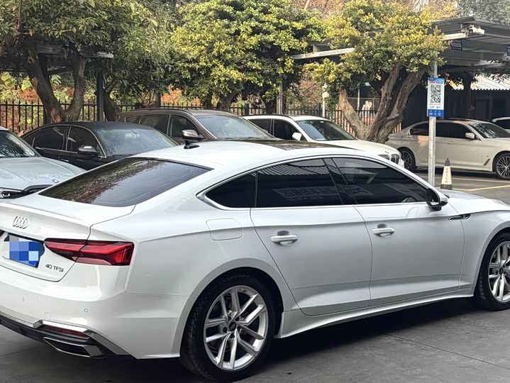 Audi A5 2024 2024款 Sportback 40 TFSI 时尚动感型