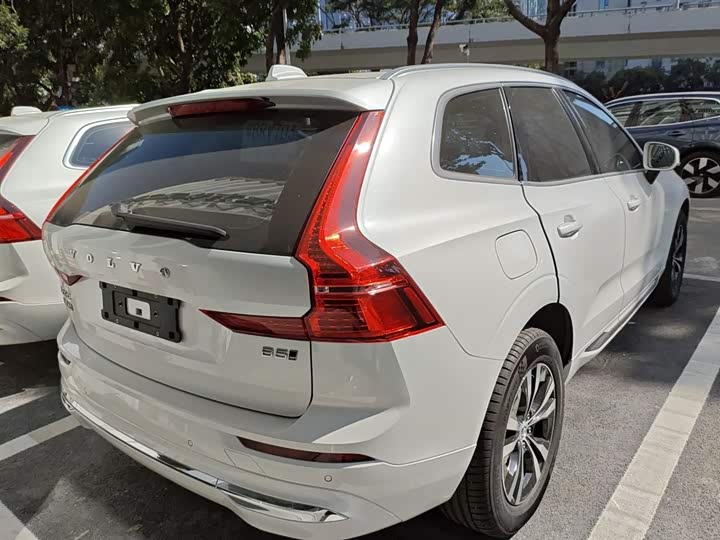 Volvo XC60 2025 2025款 B5 四驱智逸豪华版