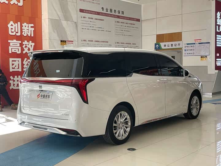 Buick GL8 Century 2025 2025款 2.0T 七座蕴世版