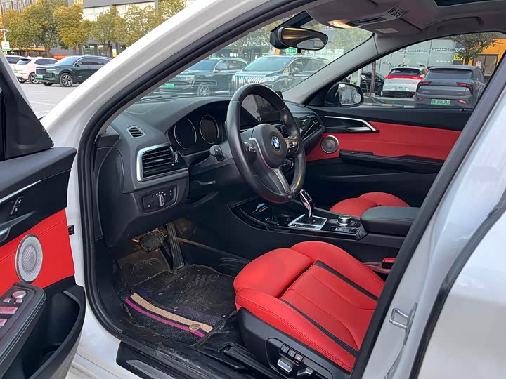 BMW 1 Series 2023 2023款 125i M运动曜夜版