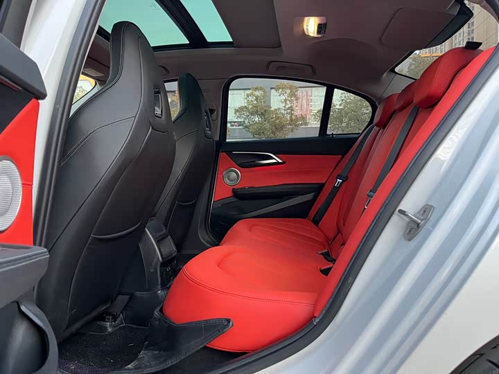 BMW 1 Series 2023 2023款 125i M运动曜夜版