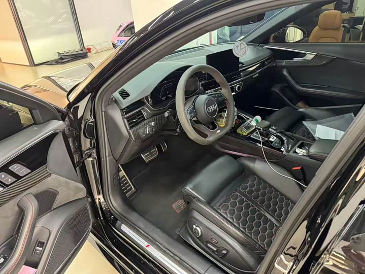 Audi RS 4 2022 2022款 RS4 Avant 黑曜版