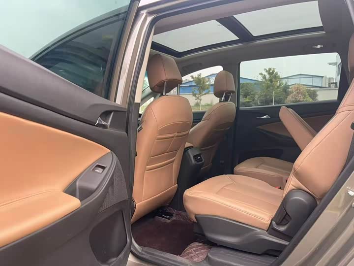 Buick GL6 2021 2021款 323T 轻混动互联豪华型