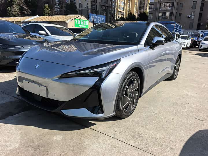 BAIC Arcfox Alpha S5 2024 2024款 560MAX 185kW