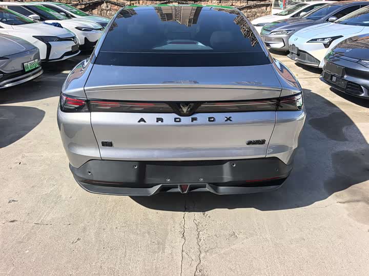 BAIC Arcfox Alpha S5 2024 2024款 560MAX 185kW