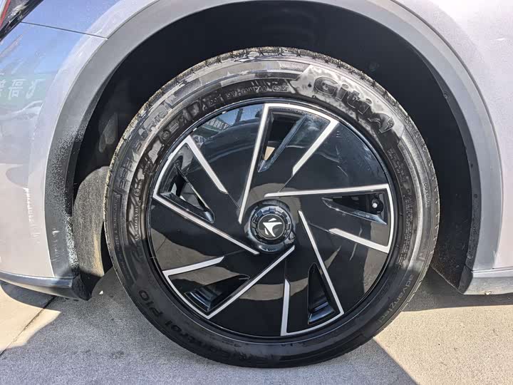 BAIC Arcfox Alpha S5 2024 2024款 560MAX 185kW