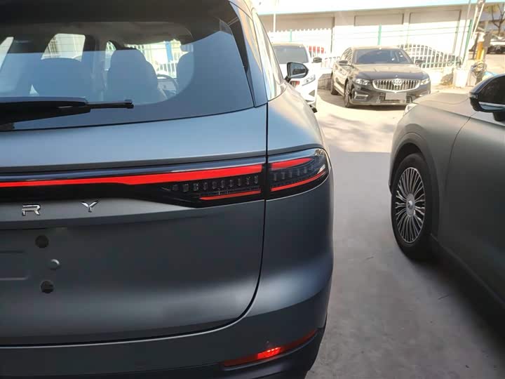 Chery Tiggo 8L 2024 2024款 2.0T 两驱尊贵版 5座