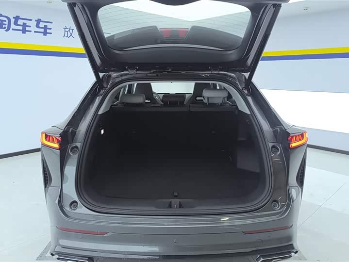 Changan UNI-Z Hybrid 2024 2024款 蓝鲸智电iDD 125km 超越型