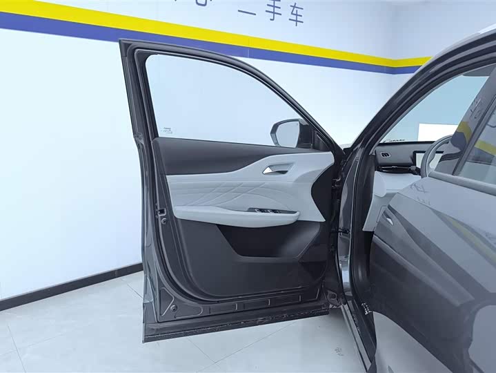 Changan UNI-Z Hybrid 2024 2024款 蓝鲸智电iDD 125km 超越型