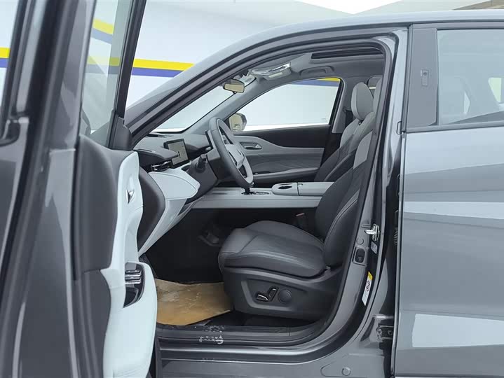 Changan UNI-Z Hybrid 2024 2024款 蓝鲸智电iDD 125km 超越型