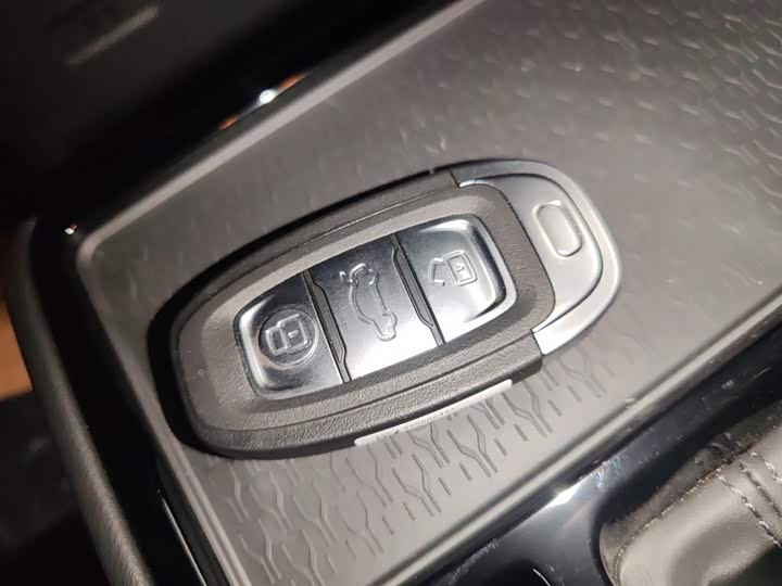 Hongqi E-QM5 2024 2024款 500km 出行版