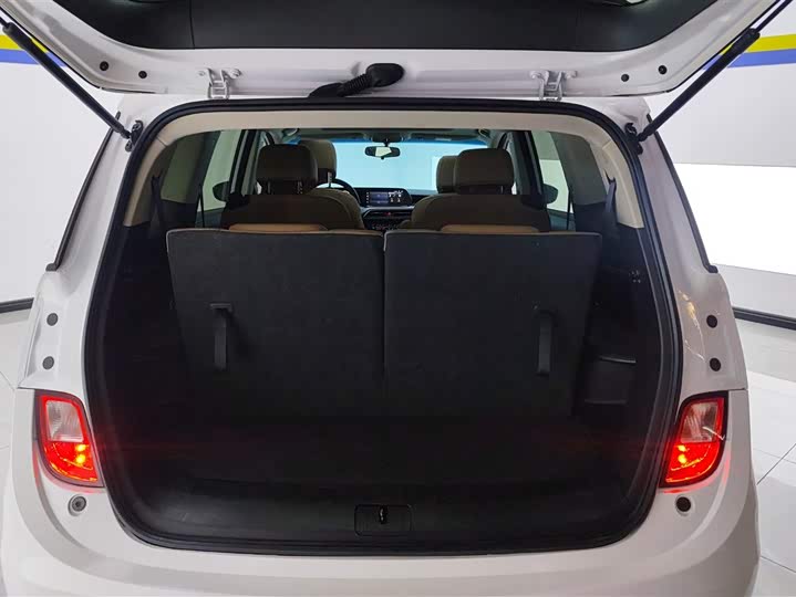 Buick GL6 2021 2021款 323T 轻混动互联豪华型