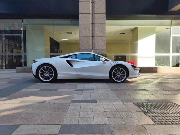 McLaren Artura 2025 2025款 3.0T Hybrid Coupe