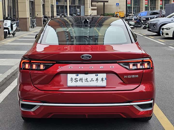 Ford Mondeo 2025 2025款 2.0T EcoBoost 至尊型