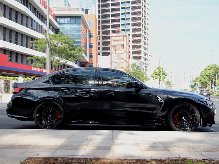 BMW M3 2024 2024款 M3四门轿车 M xDrive 雷霆版