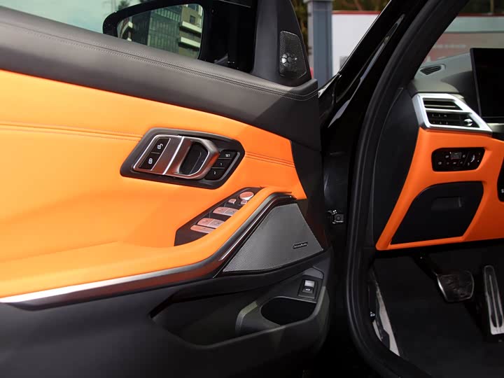 BMW M3 2024 2024款 M3四门轿车 M xDrive 雷霆版