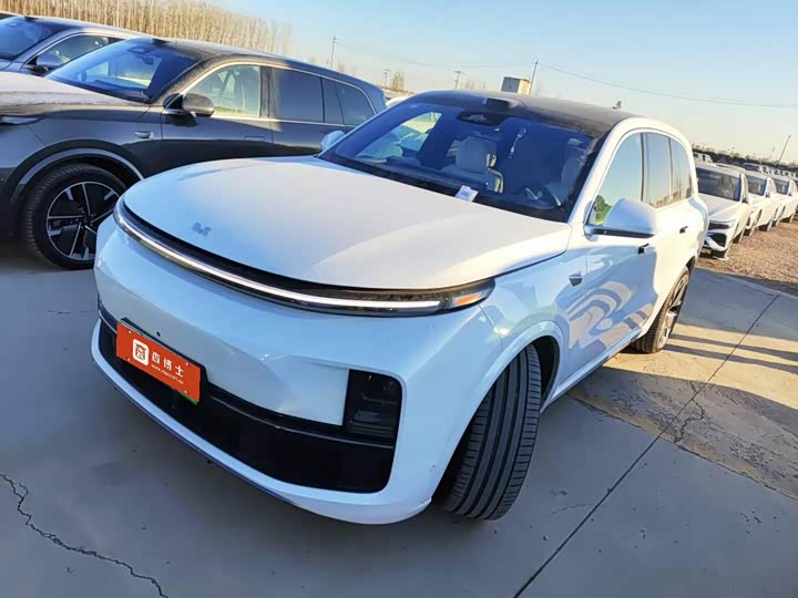 LiXiang L8 2025 2025款 Ultra 智能焕新版