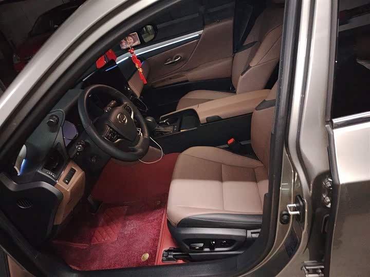 Lexus ES 2025 2025款 200 臻享版