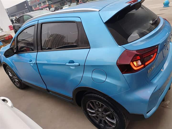 Geely Vision X3 2021 2021款 PRO 1.5L CVT尊贵型