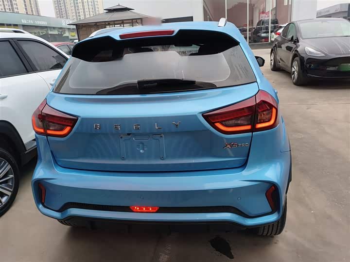 Geely Vision X3 2021 2021款 PRO 1.5L CVT尊贵型