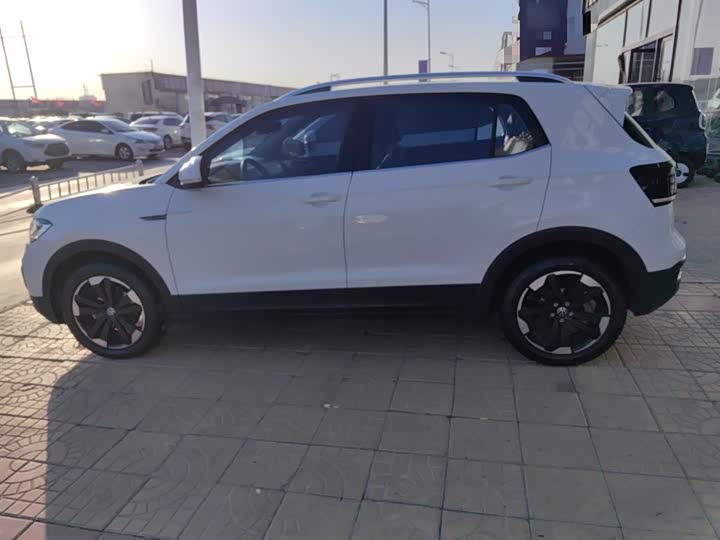 Volkswagen Tacqua 2023 2023款 200TSI DSG 悦智联版