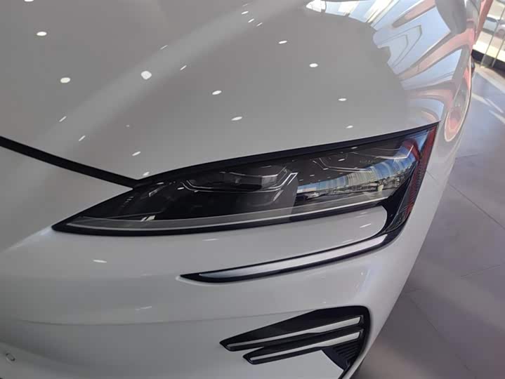 2025 BYD Song Plus Hybrid/EV