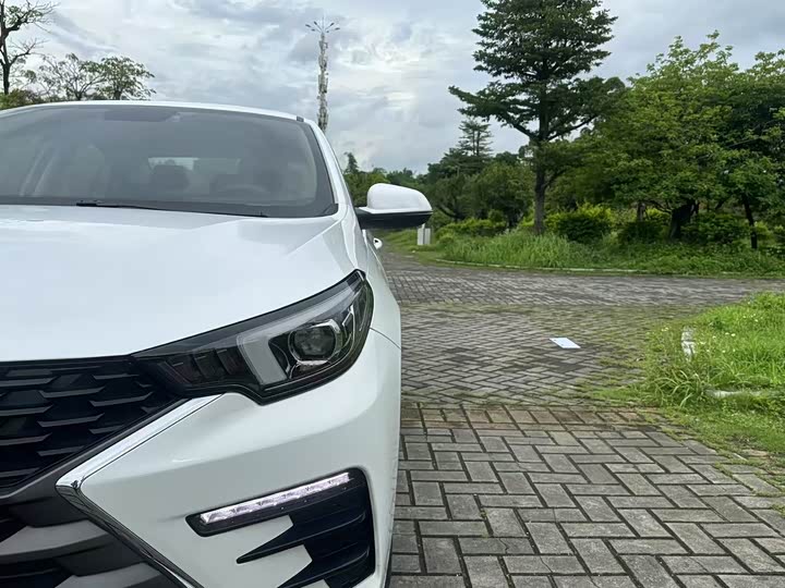 Chery Omoda S5 (Arrizo 5 Plus) 2021 2021款 小AI 1.5L 手动享PLUS