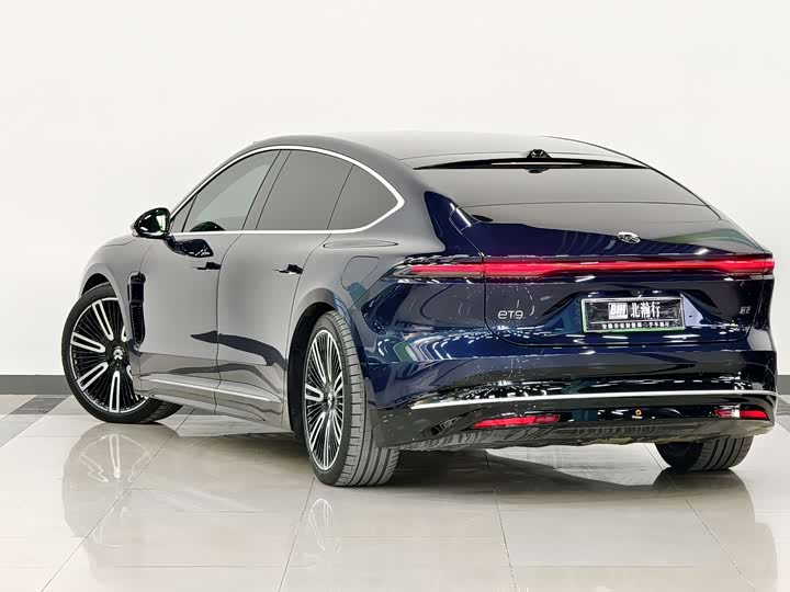 2025 Nio ET9