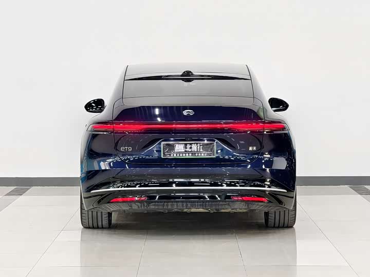 2025 Nio ET9