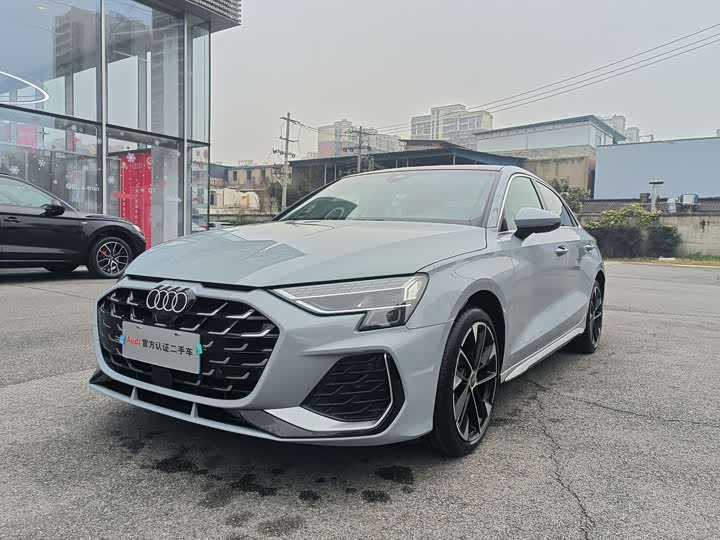 Audi A3 2025 2025款 A3L Limousine 35TFSI 飞驰尊享型