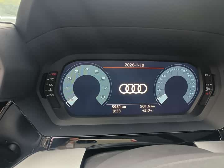 Audi A3 2025 2025款 A3L Limousine 35TFSI 飞驰尊享型