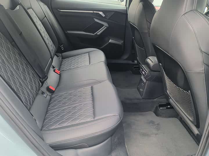 Audi A3 2025 2025款 A3L Limousine 35TFSI 飞驰尊享型