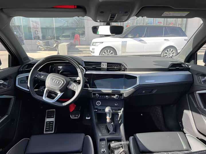 Audi Q3 2024 2024款 35 TFSI 时尚动感型