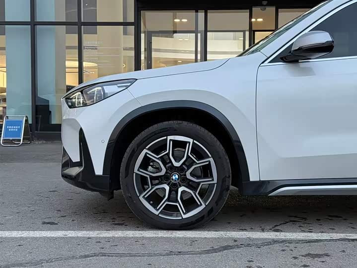 BMW X1 2025 2025款 sDrive25Li X设计套装