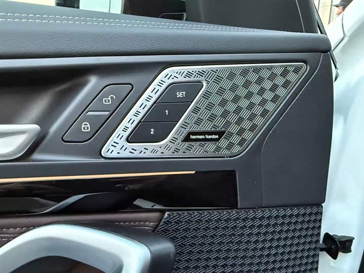 BMW X1 2025 2025款 sDrive25Li X设计套装